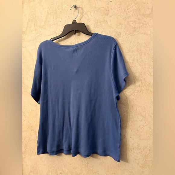 a.n.a short Sleeve Top (Bust 52” Length 24”) - Picture 2 of 3